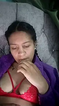 Snapshot of Tiphanydirty3 chatting on 11.21.25 Tiphanydirty3 online show from 11.21.25