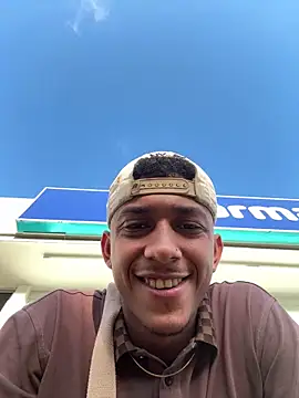 dominic smith  online show from 02.06.25