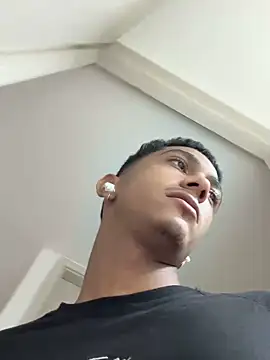 dominic smith  online show from 02.13.25