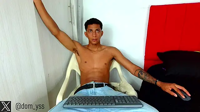 dominic smith  online show from 03.06.25