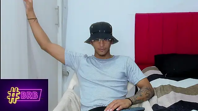 dominic smith  online show from 03.07.25