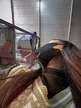 Snapshot of Tina_995 chatting on 01.19.25 Tina 995 online show from 01.19.25