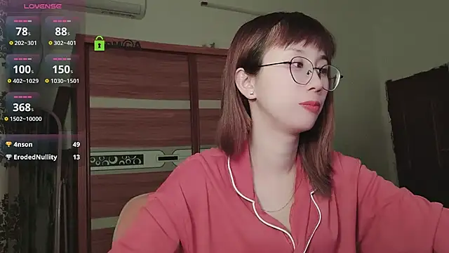 Snapshot of Lili_666 chatting on 03.13.25 Lili 666 online show from 03.13.25