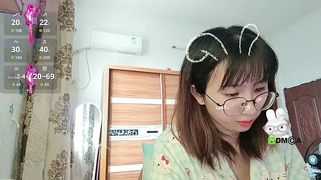 Snapshot of Lili_666 chatting on 10.28.25 Lili 666 online show from 10.28.25