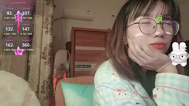 Snapshot of Lili_666 chatting on 11.25.25 Lili 666 online show from 11.25.25