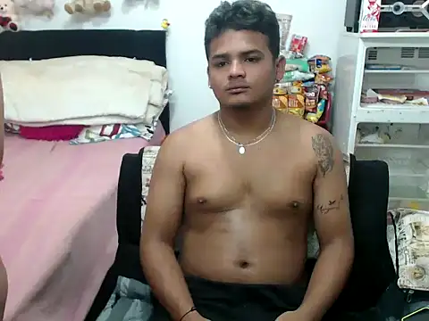 Snapshot of Boycuriousxxx chatting on 03.06.25 Boycuriousxxx online show from 03.06.25