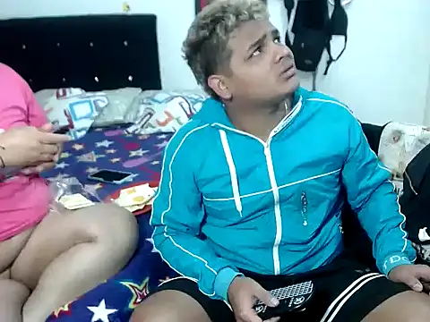 Snapshot of Boycuriousxxx chatting on 10.13.25 Boycuriousxxx online show from 10.13.25