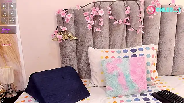 Chleo   online show from 03.26.26