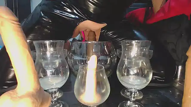 marilyn jon3s online show from 02.28.26