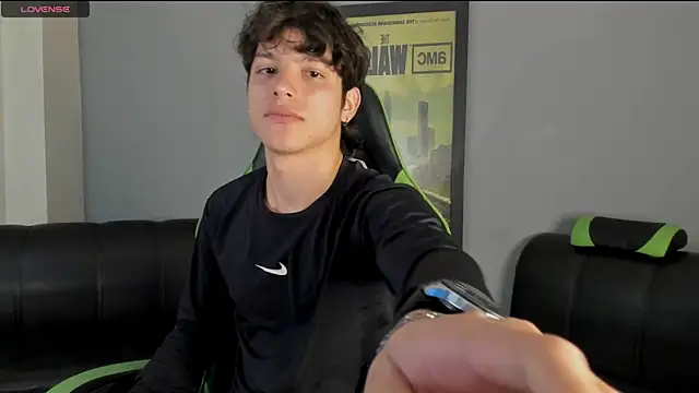 Snapshot of bravoboreal chatting on 01.07.25 bravoboreal online show from 01.07.25