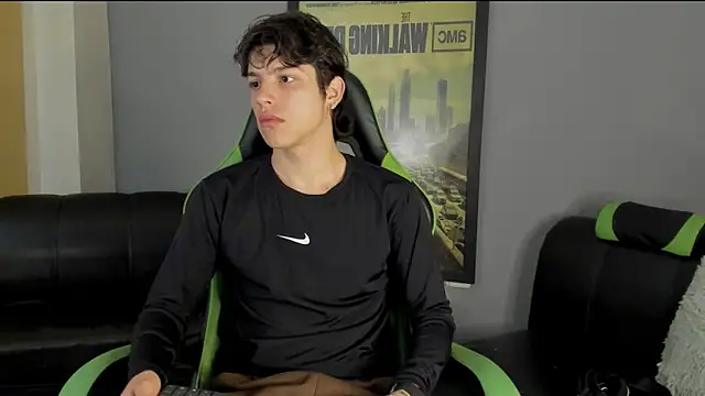 Snapshot of bravoboreal chatting on 01.14.25 bravoboreal online show from 01.14.25