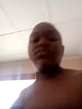 Snapshot of Sexymamibo chatting on 03.08.25 Sexymamibo online show from 03.08.25