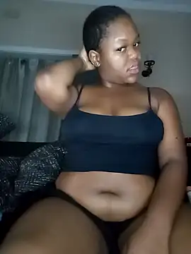 Snapshot of Sexymamibo chatting on 03.18.25 Sexymamibo online show from 03.18.25