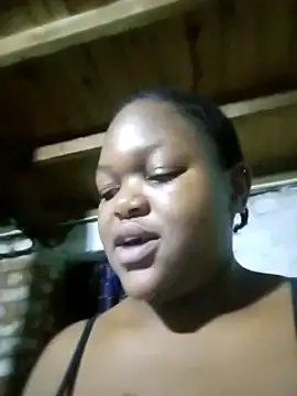 Snapshot of Sexymamibo chatting on 03.18.25 Sexymamibo online show from 03.18.25