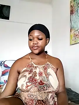 Snapshot of Sexymamibo chatting on 11.02.25 Sexymamibo online show from 11.02.25