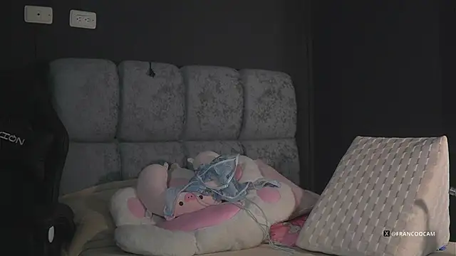 Snapshot of eimy22 chatting on 02.04.26 eimy22 online show from 02.04.26