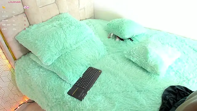 Valeria Thompson1 online show from 01.21.25