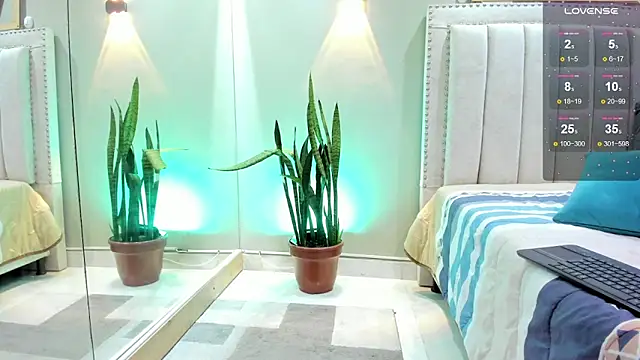 Miranda doll  online show from 03.02.25