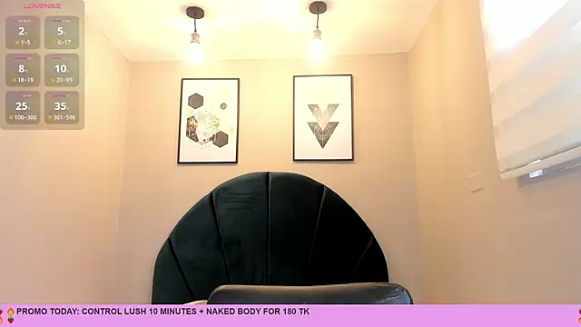 Snapshot of Miranda_doll_ chatting on 06.26.26 Miranda doll online show from 06.26.26