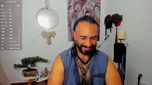 Snapshot of mr_maik chatting on 12.16.24 mr maik online show from 12.16.24