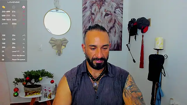 Snapshot of mr_maik chatting on 12.26.24 mr maik online show from 12.26.24