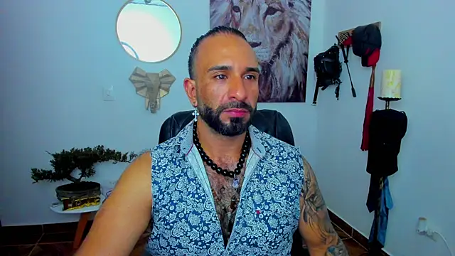 Snapshot of mr_maik chatting on 01.12.25 mr maik online show from 01.12.25