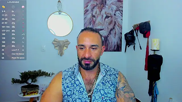 Snapshot of mr_maik chatting on 01.13.25 mr maik online show from 01.13.25