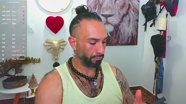 Snapshot of mr_maik chatting on 03.04.25 mr maik online show from 03.04.25