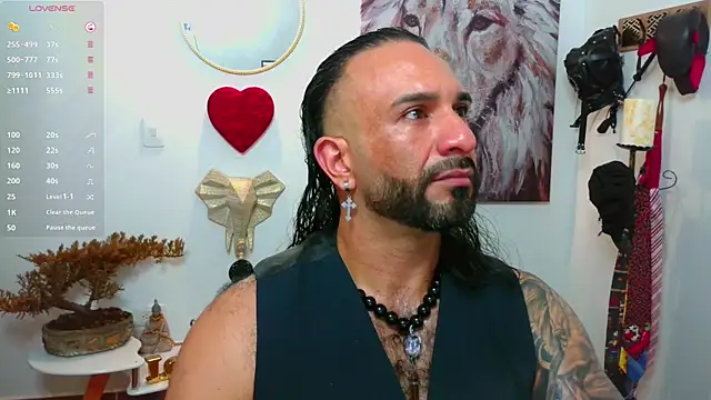 Snapshot of mr_maik chatting on 03.16.25 mr maik online show from 03.16.25