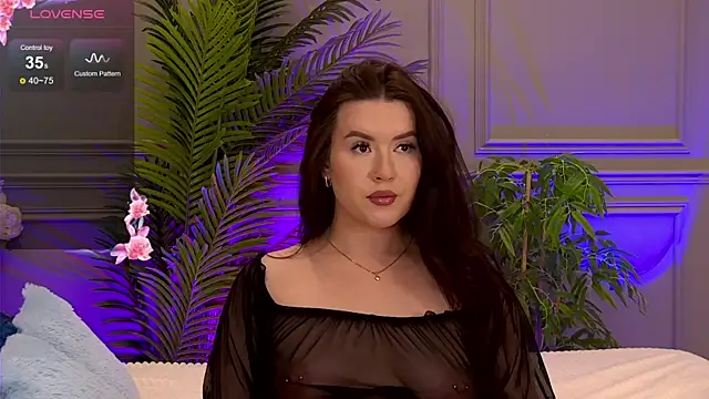 TrishaWinslet online show from 03.02.25