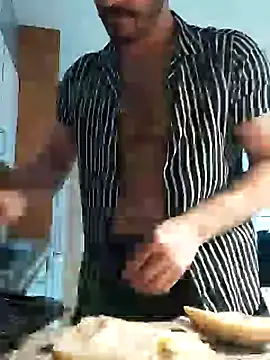 Snapshot of Analcholic chatting on 12.08.24 Analcholic online show from 12.08.24