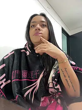 jjulietha95 online show from 03.21.25