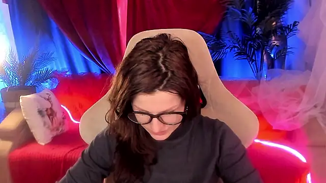 April o Nill online show from 02.28.26