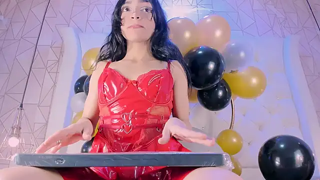 Snapshot of Annieefoxx chatting on 09.20.25 Annieefoxx online show from 09.20.25