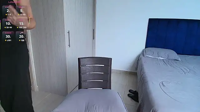 Snapshot of pansuggarofficial chatting on 03.14.25 pansuggarofficial online show from 03.14.25