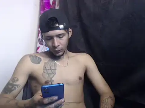 RickyGrey77 online show from 12.02.24