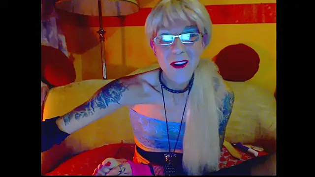 Snapshot of cuxladyboy chatting on 12.09.24 cuxladyboy online show from 12.09.24