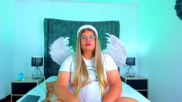 Snapshot of Tom_Silver__ chatting on 02.08.25 Tom Silver online show from 02.08.25