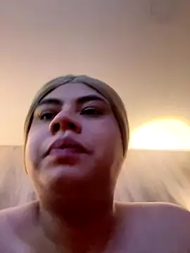 Snapshot of Tom_Silver__ chatting on 11.23.25 Tom Silver online show from 11.23.25