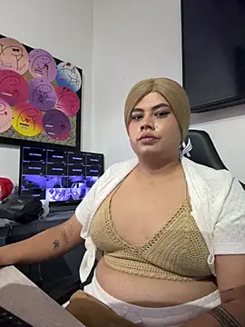 Snapshot of Tom_Silver__ chatting on 11.27.25 Tom Silver online show from 11.27.25