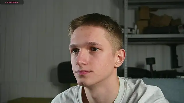 Snapshot of dustyn_fox chatting on 02.06.25 dustyn fox online show from 02.06.25