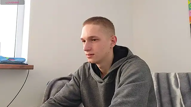 Snapshot of dustyn_fox chatting on 02.21.25 dustyn fox online show from 02.21.25