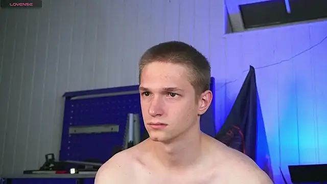 Snapshot of dustyn_fox chatting on 10.04.25 dustyn fox online show from 10.04.25