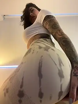 Iam Annii online show from 02.26.25