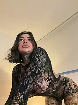 Snapshot of Iam_Annii chatting on 12.21.25 Iam Annii online show from 12.21.25