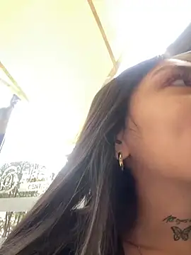 Effy Bonny online show from 02.18.25