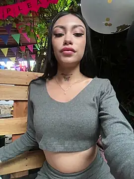 Effy Bonny online show from 03.04.25