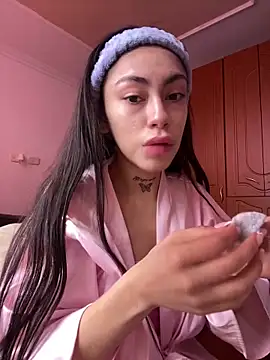 Effy Bonny online show from 10.19.25