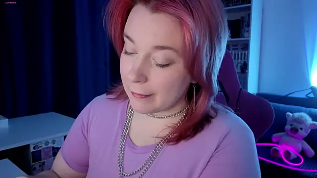Snapshot of gitera_ chatting on 06.12.26 gitera online show from 06.12.26