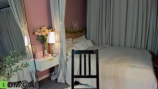 Snapshot of Dearly_Emily chatting on 02.13.26 Dearly Emily online show from 02.13.26